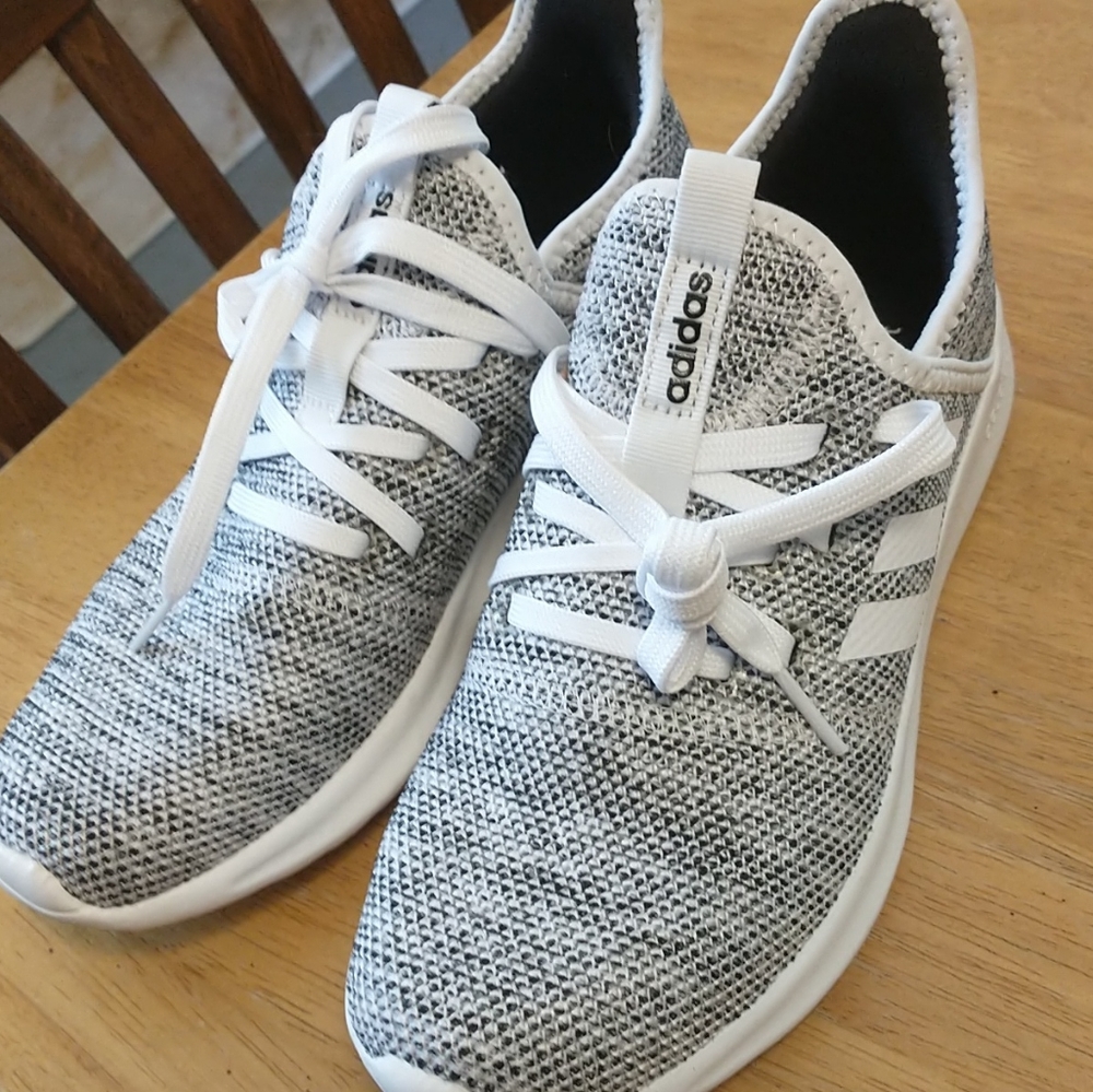 Adidas Women's Cloudfoam Pure Comfort Gray Running Athletic Shoes size 6.5